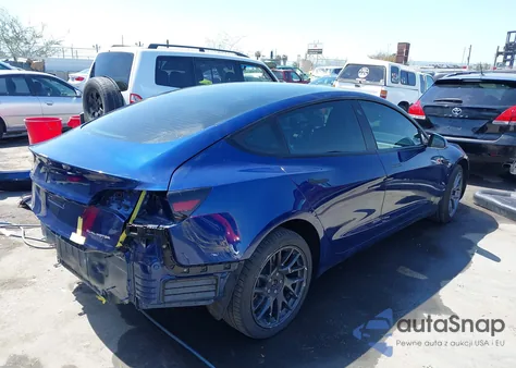 2022 Tesla Model 3 Long Range Dual Motor All-Wheel Drive z USA, uszkodzony, nr VIN 5YJ3E1EB6NF351017